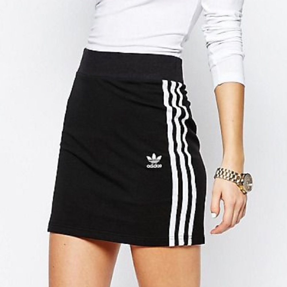Adidas mini skirt